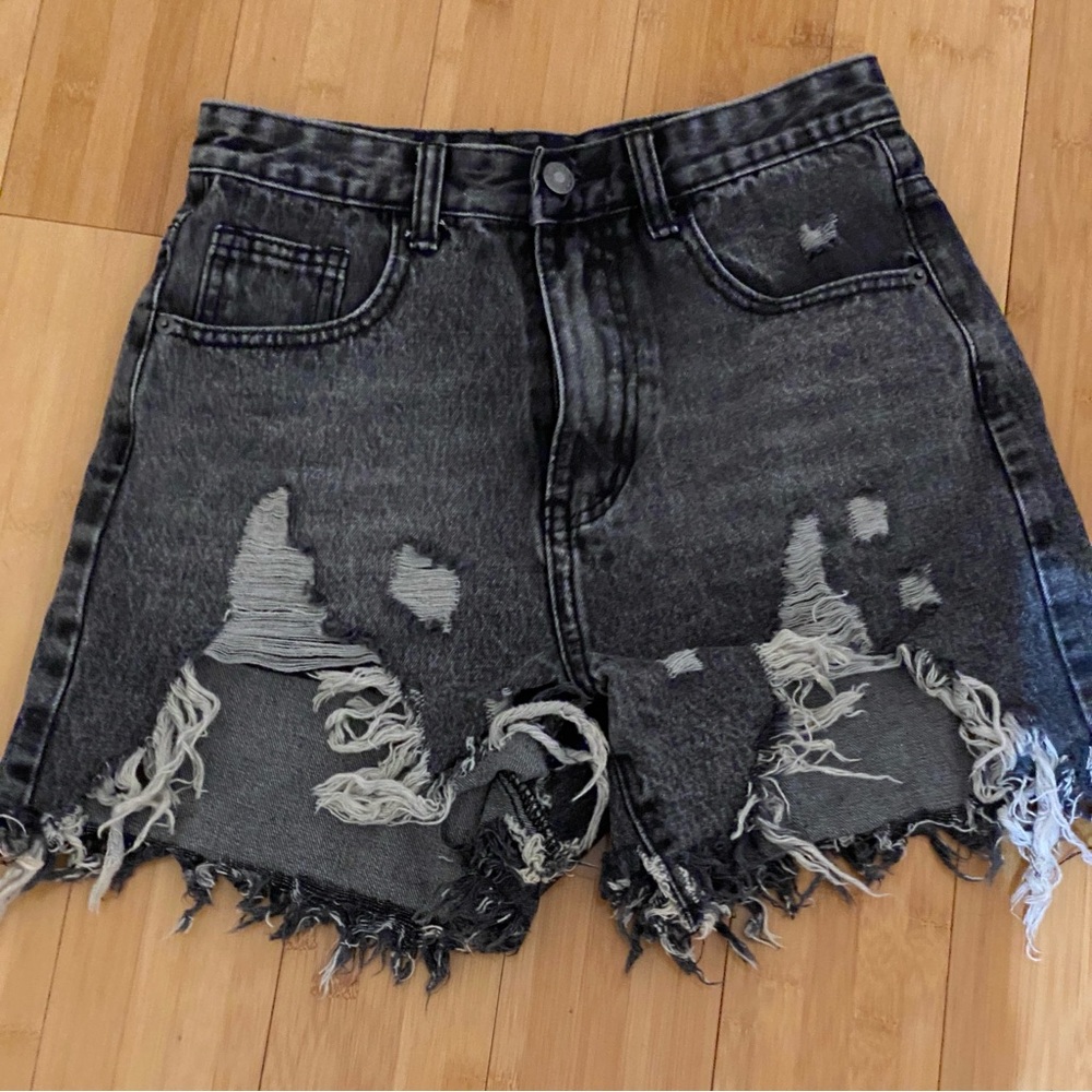 NWT Momokrom shorts size S